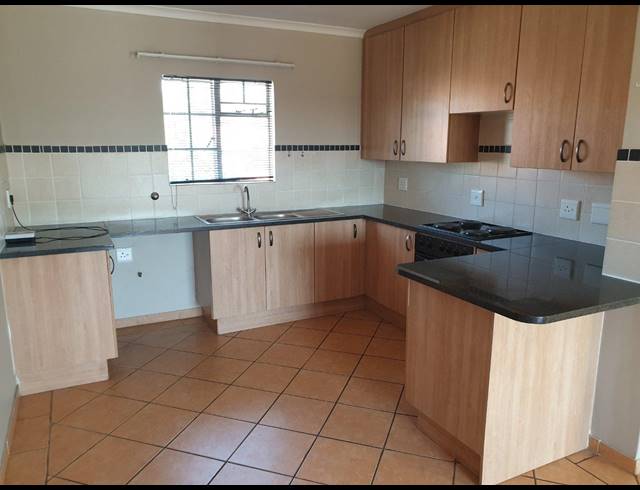 2 BEDROOM APARTMENT SOLD IN THERESAPARK